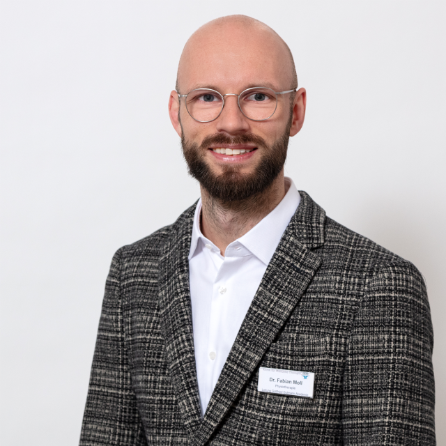 Dr. Fabian Moll